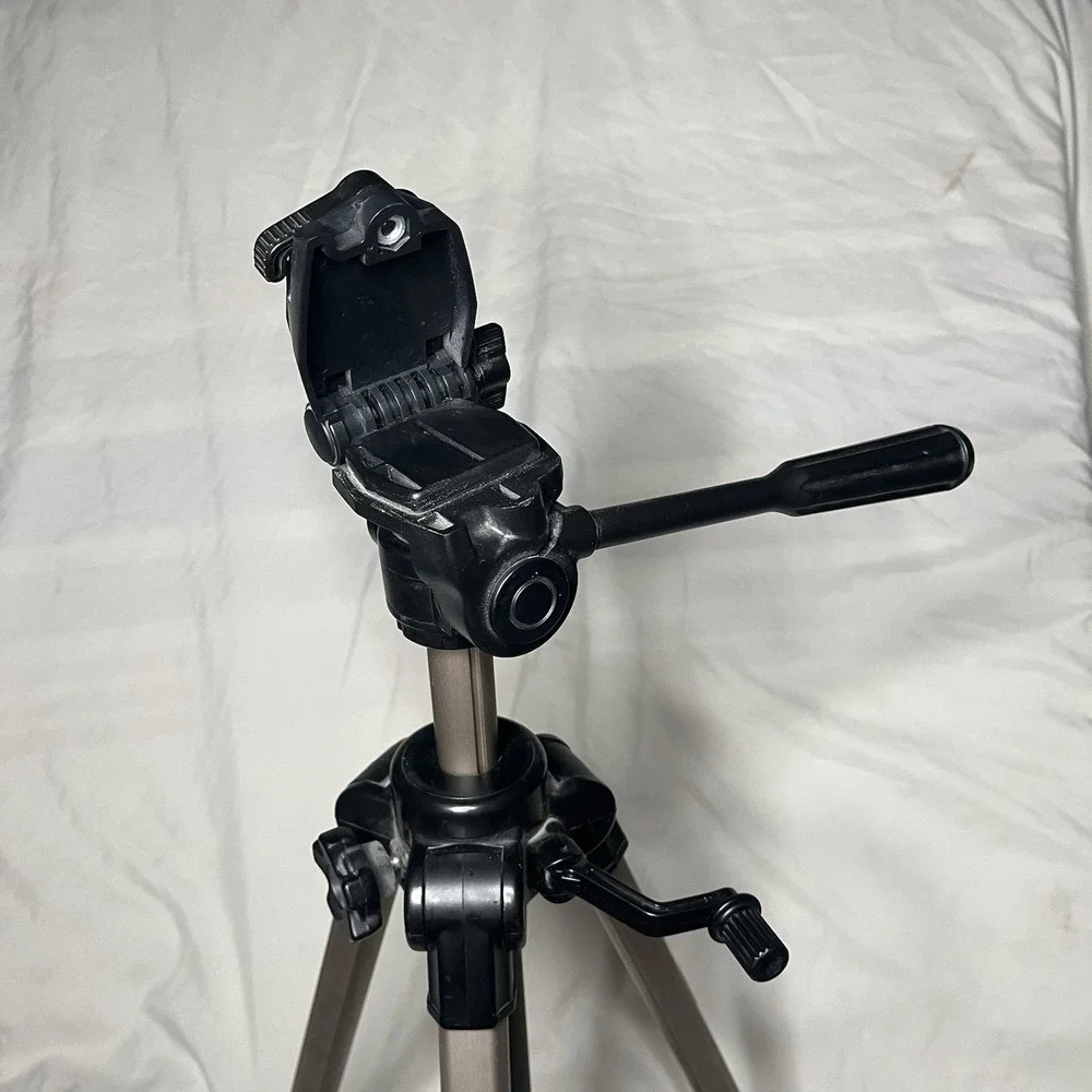 Velbon CX-544 Tripod Fully Extendable Legs Collapsable Lightweight